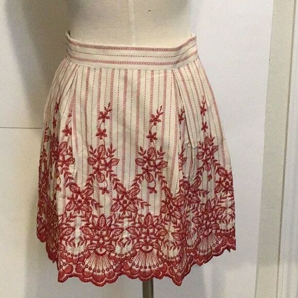 Anthropologie Anna Sui Skirt Vintage Size Small Red Cream Embroidered Scallop - Picture 1 of 11